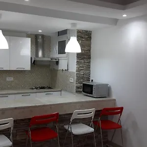 https://ain-zaghouen-apartment-in-front-of-tunisia-mall.tunis-best-hotels.com